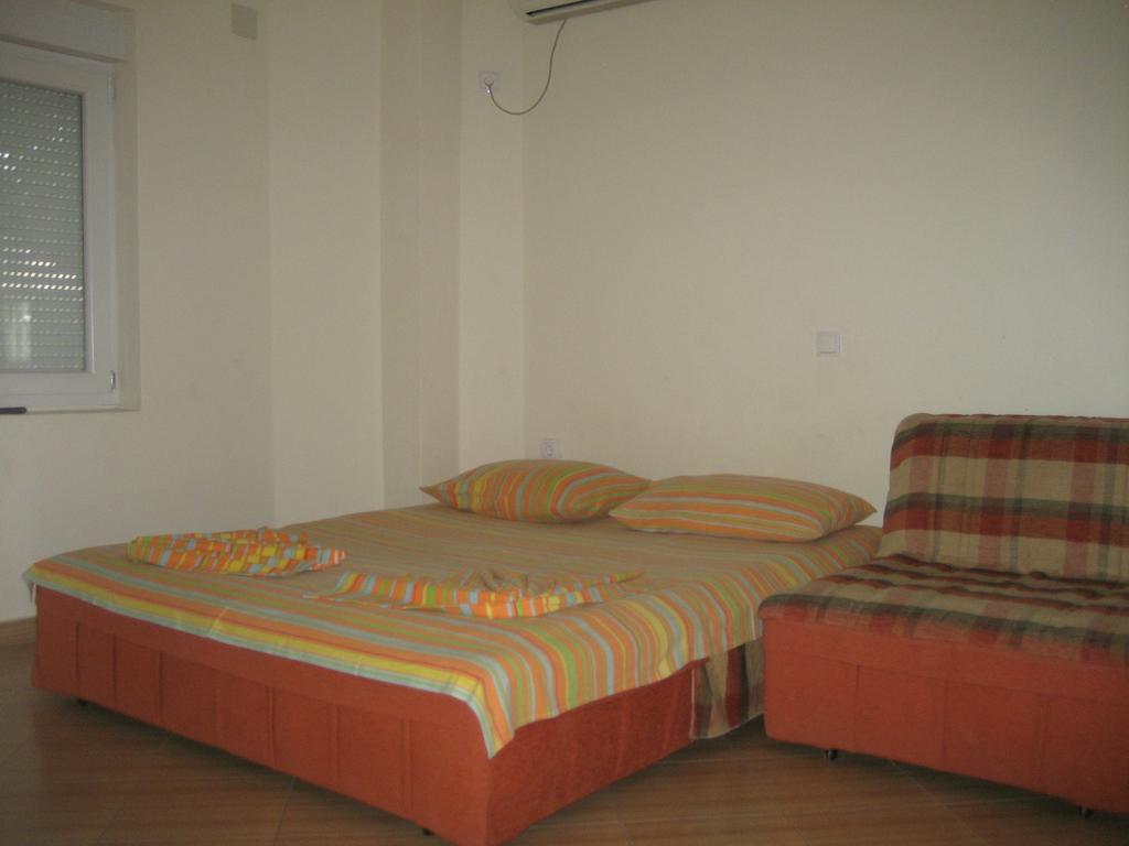 Guest House Vila Mimoza อุลซิน ภายนอก รูปภาพ