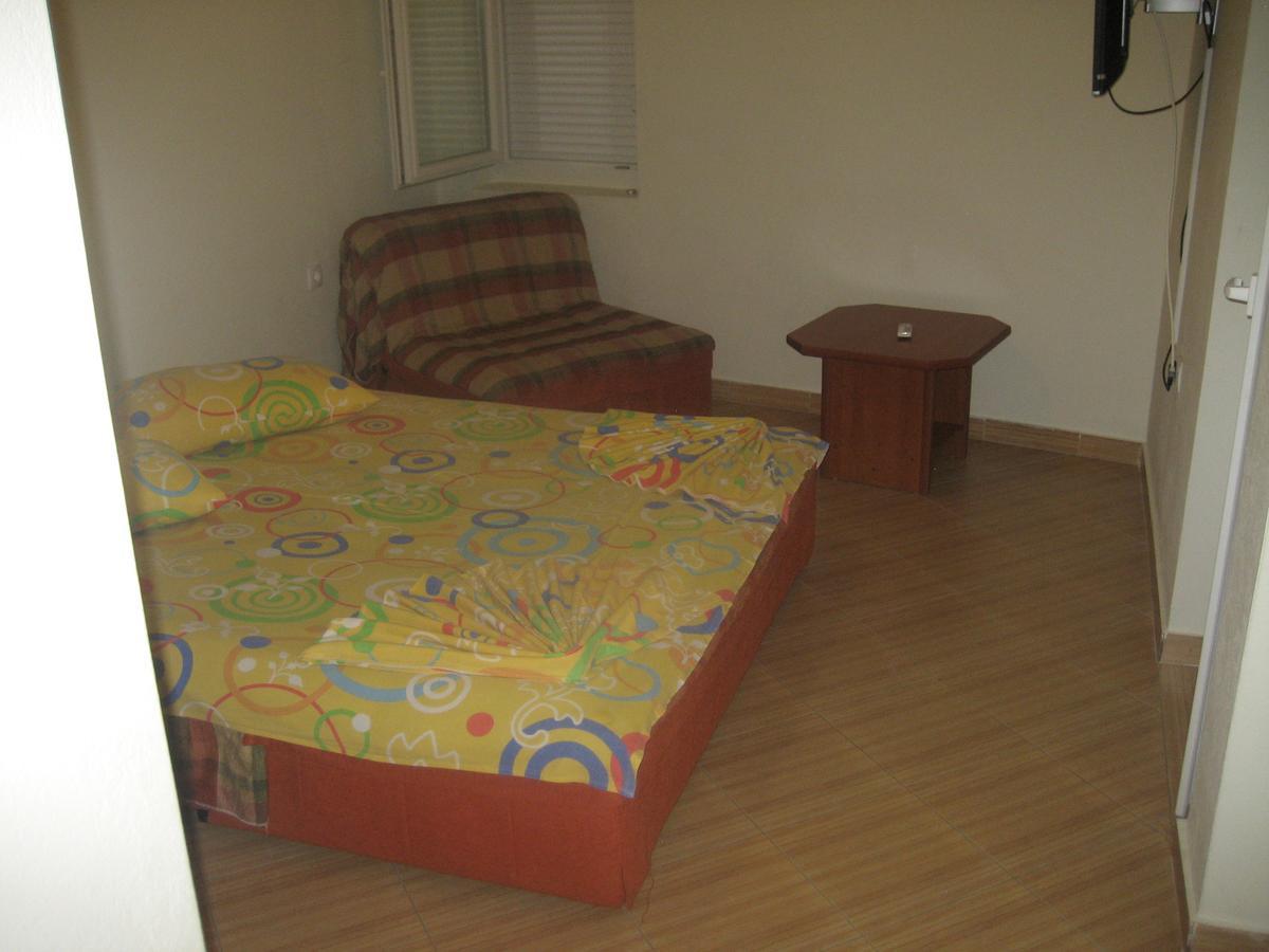 Guest House Vila Mimoza อุลซิน ภายนอก รูปภาพ
