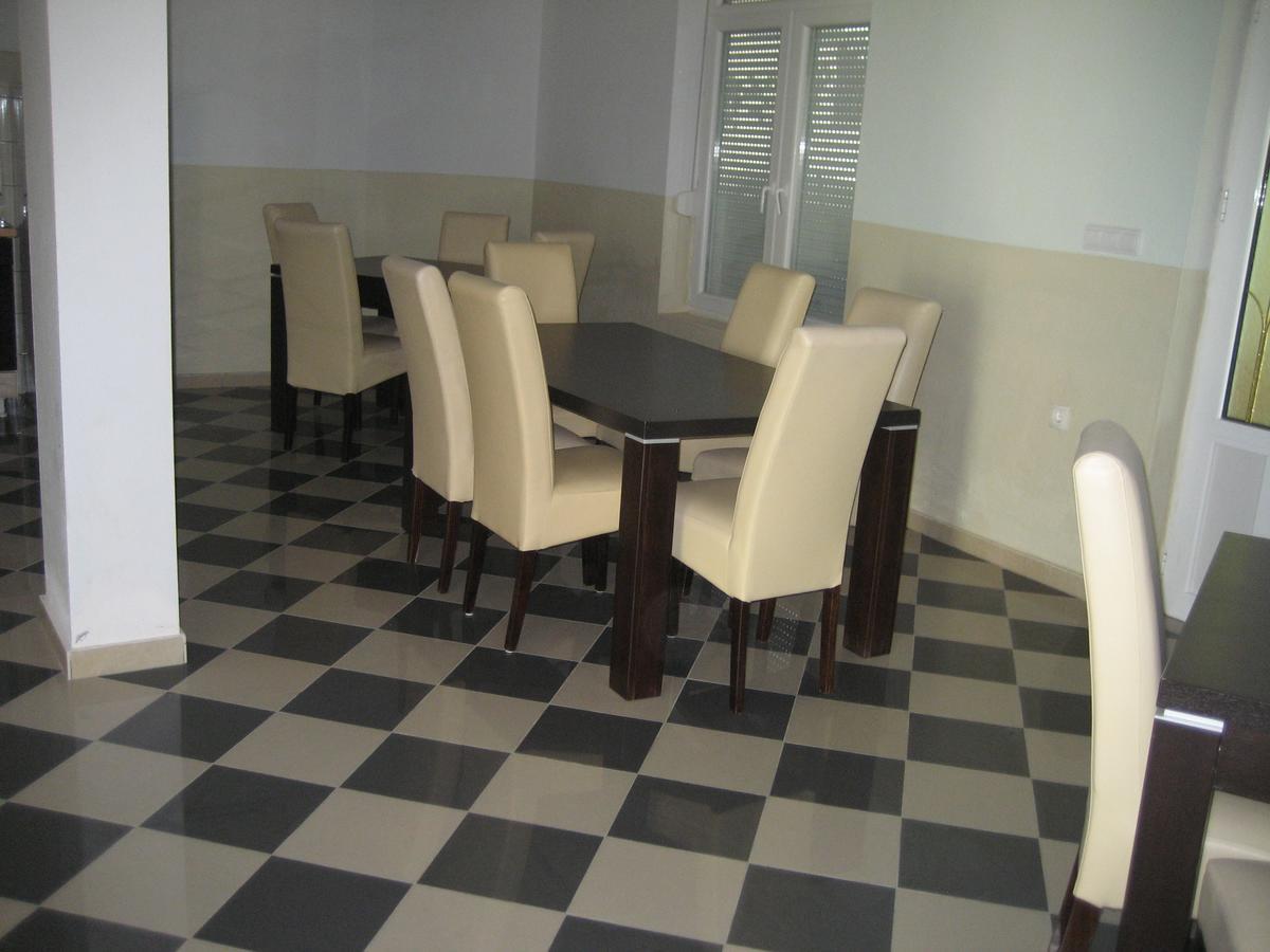 Guest House Vila Mimoza อุลซิน ภายนอก รูปภาพ