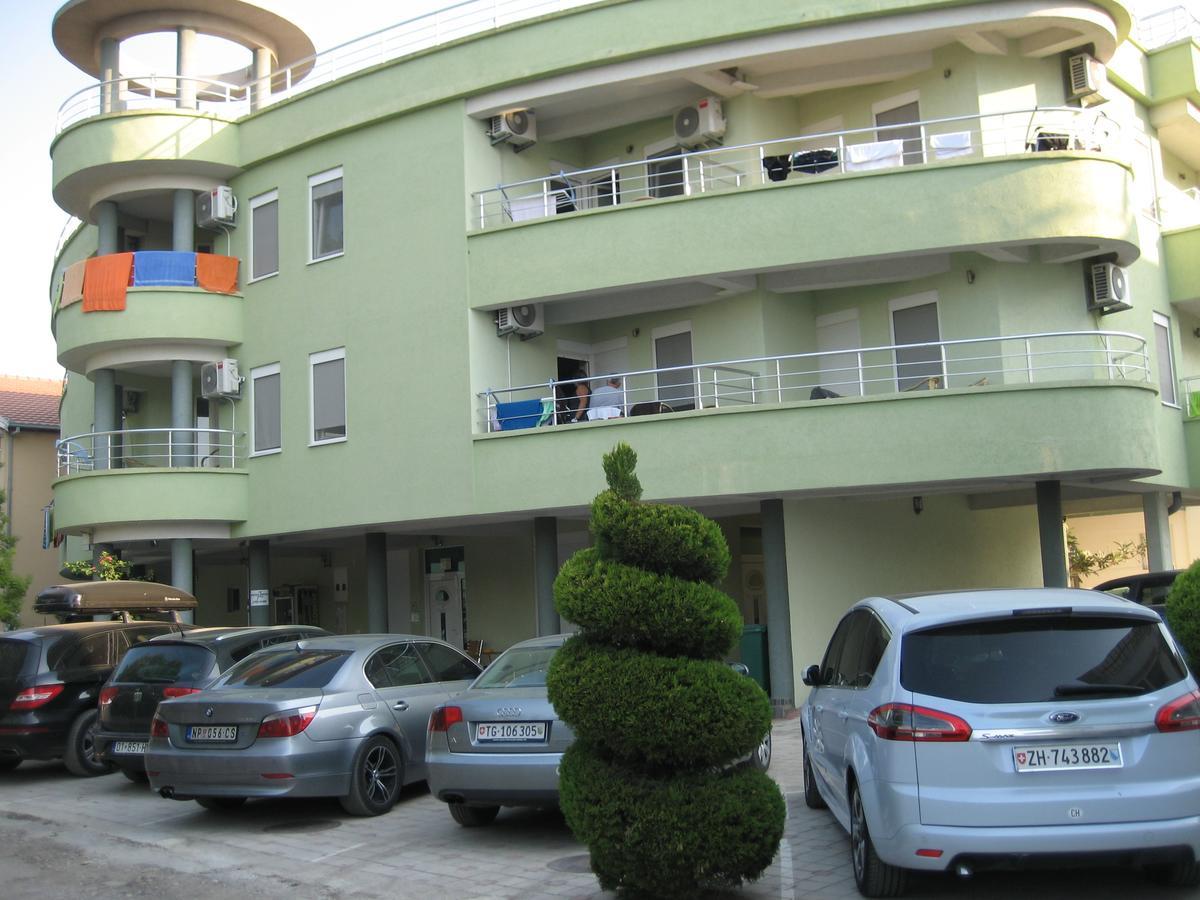 Guest House Vila Mimoza อุลซิน ภายนอก รูปภาพ